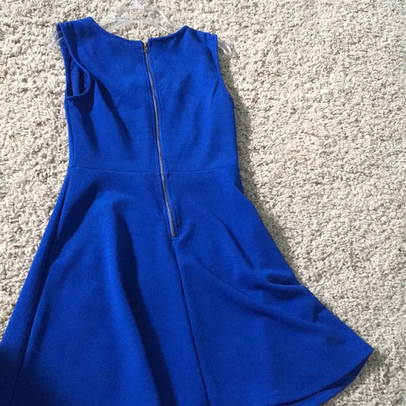 Blue dress - Picture 2 of 2